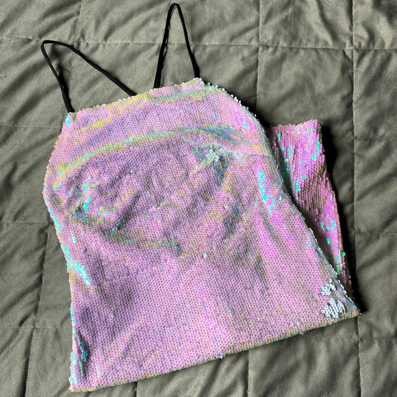 Unique Sequin CrissCross Back Bodycon Dress - Picture 1 of 3